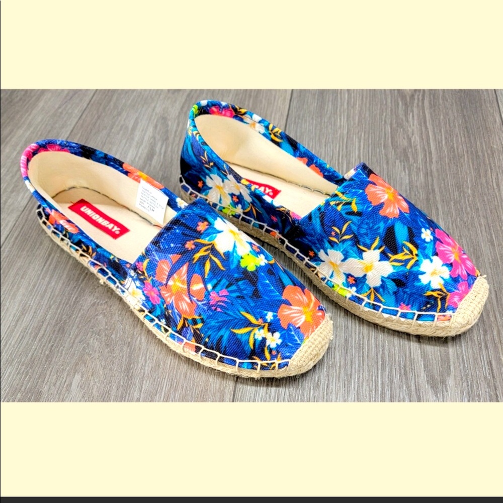 Union Bay Hawaiian Espadrilles Blue Bright Floral